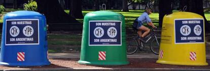 Carteles de la expropiación de YPF.