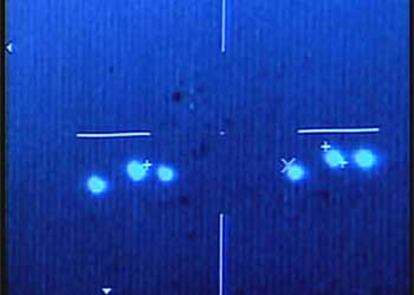 La Fuerza Aérea mexicana muestra en un vídeo los misteriosos objetos volantes.