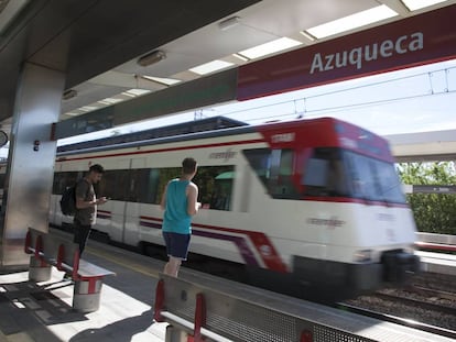 Estación de Azuqueca de la línea C2 de Cercanías.
