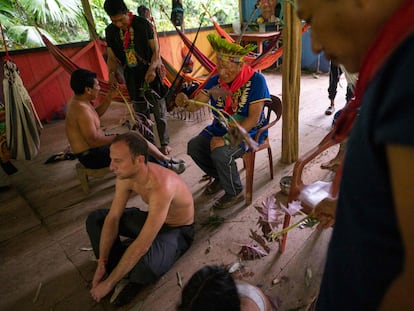 Muchos turistas viajan a países como Ecuador, en la imagen, para tomar ayahuasca acompañados por chamanes.