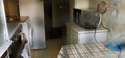 Interior de la vivienda en la que falleció el hombre apuñalado.