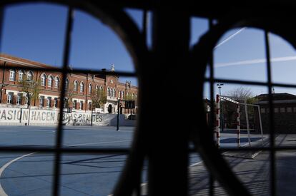 Un colegio en Madrid, cerrado por la lucha contra el coronavirus.