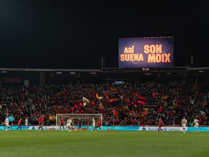 Estadio de Son Moix durante un partido del RCD Mallorca.