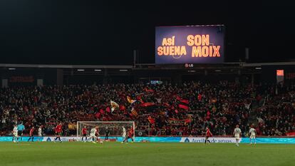 Estadio de Son Moix durante un partido del RCD Mallorca.