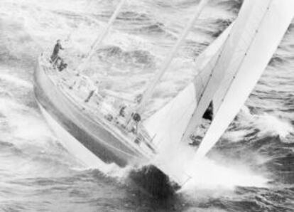 El barco Pen Duick VI, de Eric Tabarly, en diciembre de 1973.