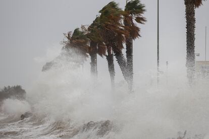 La playa de L'Ampolla (Tarragona), ayer.