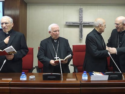 Rouco Varela, Cañizares, Blázquez y Osoro, en una asamblea de la Conferencia Episcopal Española.