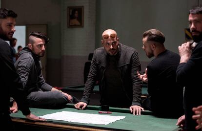 El actor Marco d'Amore (Ciro di Marzio en la serie), en una escena de la tercera temporada de 'Gomorra'.