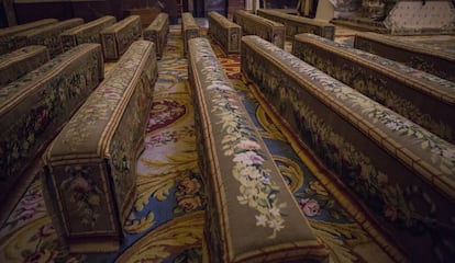 Reclinatorios de la Real Capilla del Palacio Real de Madrid, construida entre el año 1750 y 1759. La Real Capilla ha sido el lugar donde se han celebrado los funerales de la Familia Real más recientes.