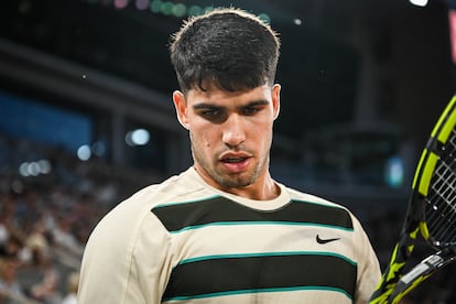 Alcaraz, en el partido nocturno contra Dzumhur.