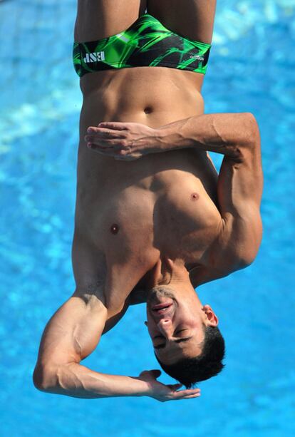 Javier Illana ejecuta un salto durante la final de Budapest.