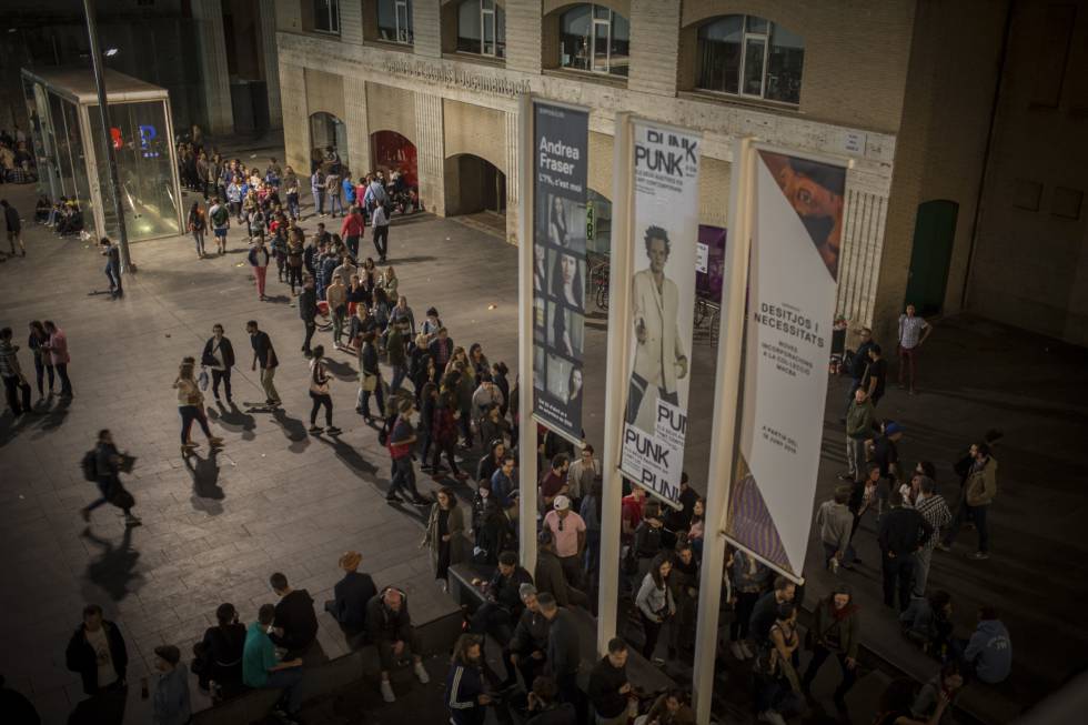 Más de 115.000 personas participan en la noche de los museos de Barcelona