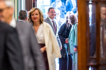 El Fiscal General del Estado, ?lvaro Garca Ortiz (al fondo), a su llegada al Congreso de los Diputados.