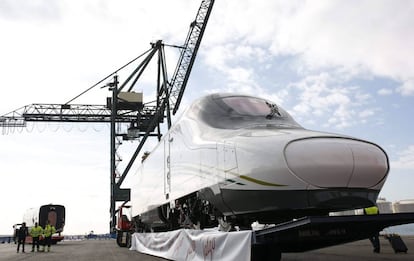 The high-speed train that will cover the Mecca–Medina route.