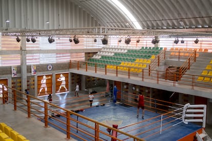 El coliseo de boxeo de Sahagún lleva el nombre de su campeón y ahora entrenador, Noel Cogollo.