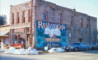 El popular Roslyn Cafe, protagonista silencioso de los títulos de crédito de 'Doctor en Alaska'.