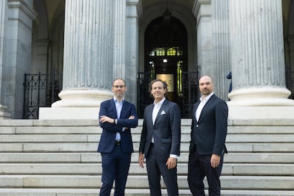 Unai Ansejo, Ramón Blanco y François Derbaix, cofundadores de Indexa Capital Group.