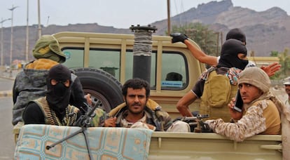 Milicias del sur de Yemen se dirigen a la ciudad de Ad&eacute;n el 28 de enero de 2018.