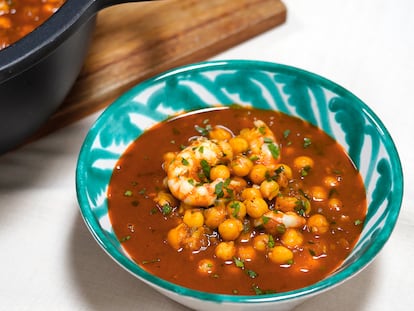 Garbanzos con langostinos EL COMIDISTA