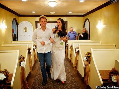 Branka Delic y Jon Bon Jovi, durante la boda.