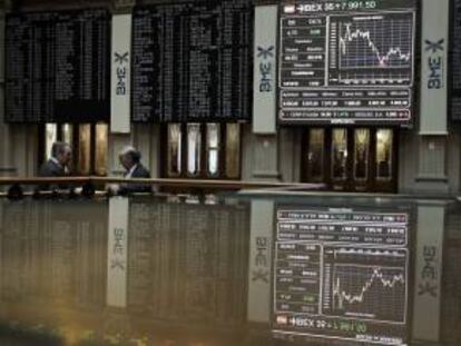 Los nuevos datos del Fondo suponen una rebaja de una y dos décimas para 2013 y 2014, respectivamente, frente a las proyecciones hechas públicas el pasado mes octubre en su reunión anual de Tokio. EFE/Archivo