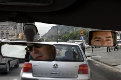 Los jóvenes tienen más accidentes de coche que los adultos.