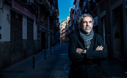 Miguel Ángel Hoyos, en febrero en la plaza de Tirso de Molina de Madrid.