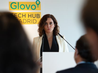 La presidenta de la Comunidad de Madrid, Isabel Díaz Ayuso, interviene en una rueda de prensa en la inauguración del Tech Hub de Glovo, a 14 de octubre de 2021, en Madrid (España).
