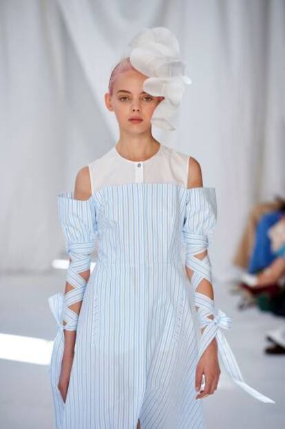 Modelo del diseñador Josep Pons para Delpozo.