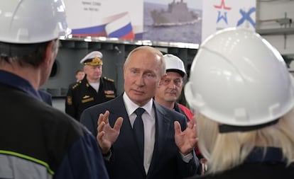 El presidente ruso, Vladímir Putin, en Kerch, en la península ucrania de Crimea, este lunes.