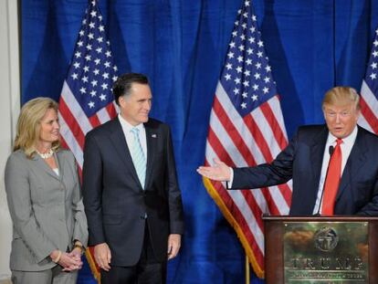 Ann y Mitt Romney, junto a Donald Trump en Las Vegas.