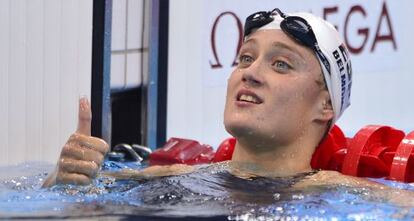 Belmonte celebra su segundo puesto en los 800m libre.