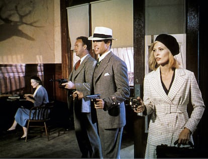 Gene Hackman, Warren Beatty y Faye Dunaway en el rodaje de 'Bonnie & Clyde'.