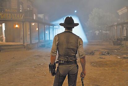 Jon Favreau revitaliza el <i>western</i> con <i>Cowboys & aliens.</i>