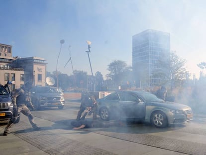 Simulacro de operación antiterrorista, este miércoles en La Haya.