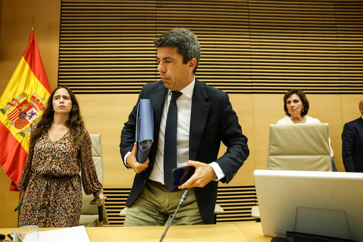 La Generalitat avisó siete veces del riesgo de la dana mientras Mazón comía en ‘El Ventorro’