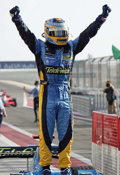 Fernando Alonso celebra su victoria.