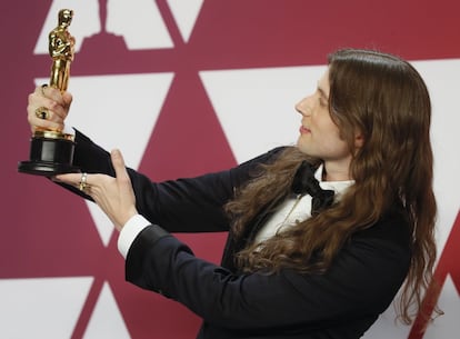 Ludwig Goransson mira el Oscar a mejor banda sonora por 'Black Panthaer'.