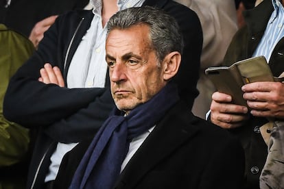 El expresidente Nicolás Sarkozy, durante un partido de fútbol el pasado 13 de mayo.