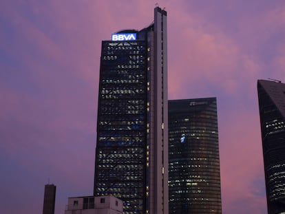 Sede del BBVA en el paseo de la Reforma, el centro financiero de Ciudad de México.