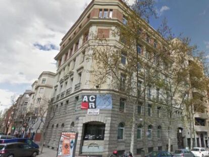 Edificio situado en el n&uacute;mero 51 de la calle Jos&eacute; Abascal, de Madrid.