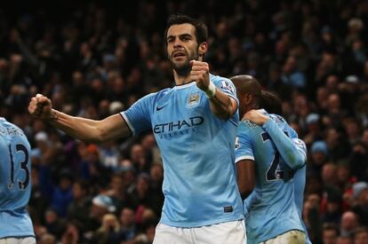 Negredo celebra su gol frente al Liverpool.