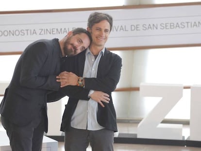 O diretor Pablo Larraín e o ator Gael García Bernal em San Sebastián.