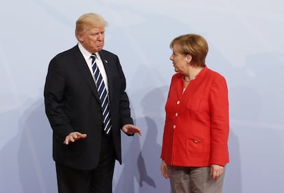 Angela Merkel da la bienvenida al presidente estadounidense, Donald J. Trump.
