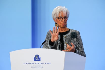 La presidenta del BCE, Christine Lagarde, durante la rueda de prensa celebrada este jueves en Fráncfort.