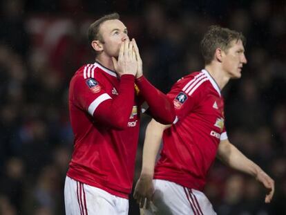 Rooney celebra su gol al Sheffield en la FA Cup.