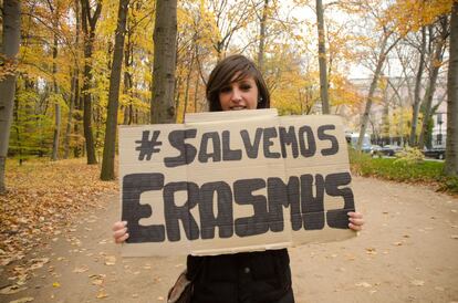 Sofía es de Alicante y tiene 25 años. Es estudiante de magisterio de Primaria en Valencia; en este momento cursa estudios en Praga.