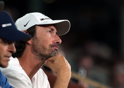 Juan Carlos Ferrero, en la Chatrier durante un partido de Alcaraz.
