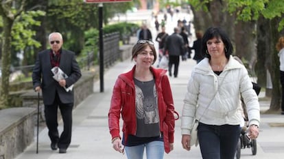 Sonia Bustillo, a la izquierda y Sonia Bañeza, contaron a EL PAÍS el proceso que vivieron