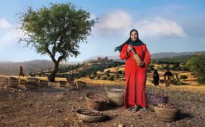 La marroquí Nadia Fatmi, con su aceite de argán.